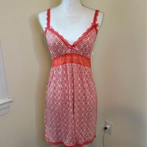 Marilyn Monroe Brand Laungerie- Womens L